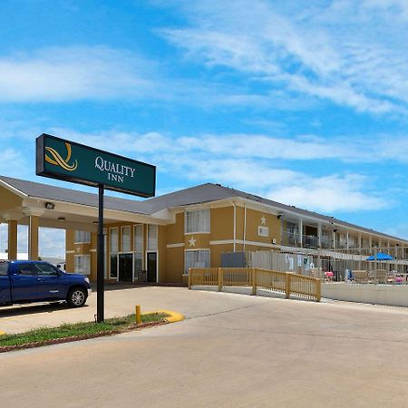 Quality Inn Gonzales Bagian luar foto
