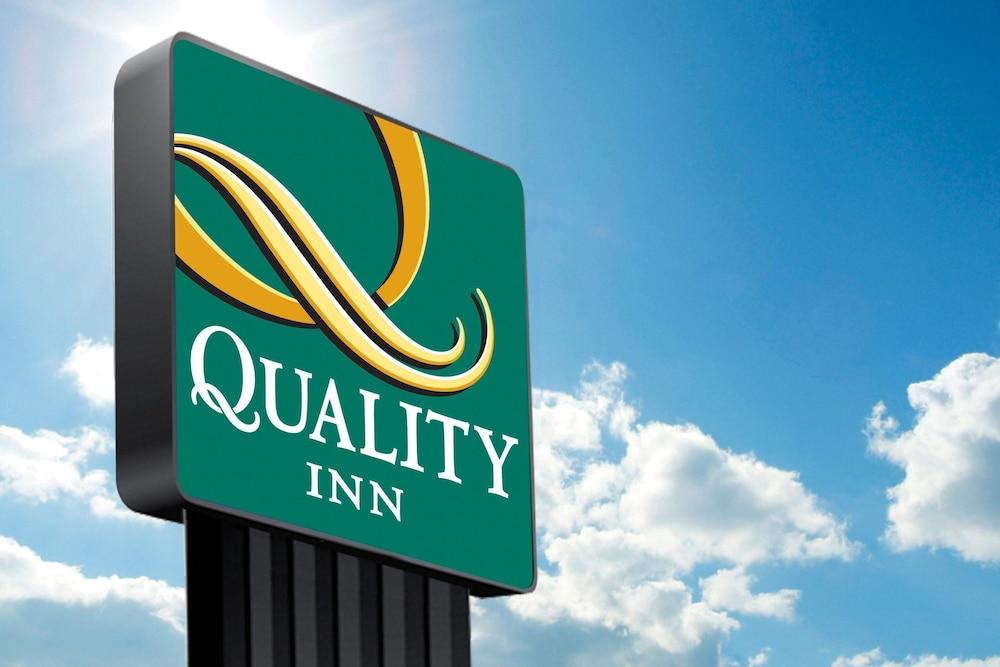 Quality Inn Gonzales Bagian luar foto